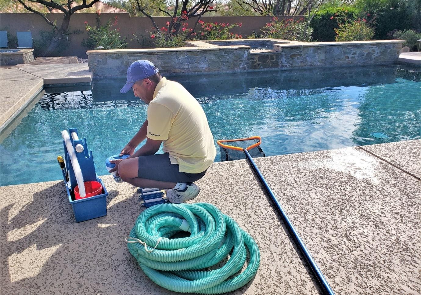 An effective way to choose pool tiles